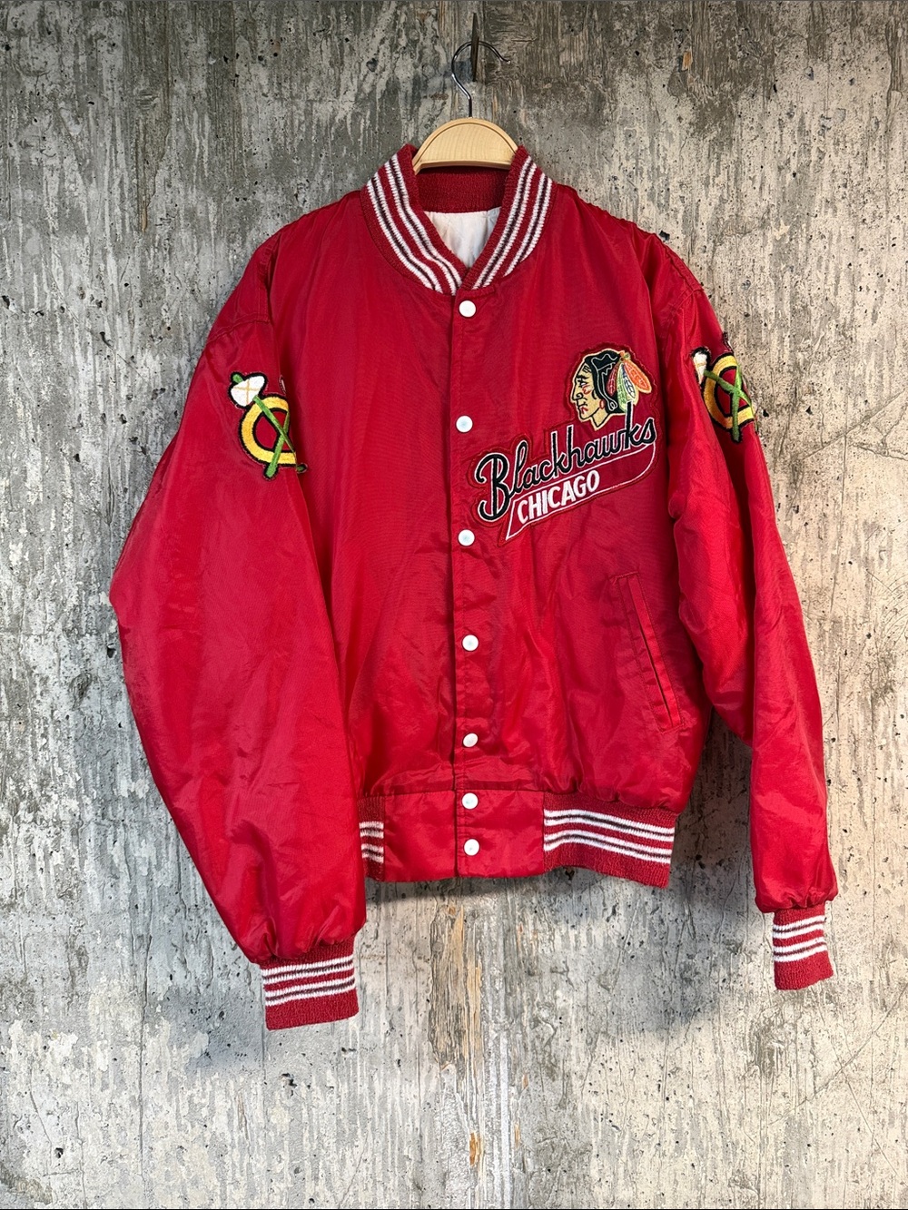 WEST WIND Men's Vintage Red Chicago Blackhawks Satin Bomber Jacket Size M